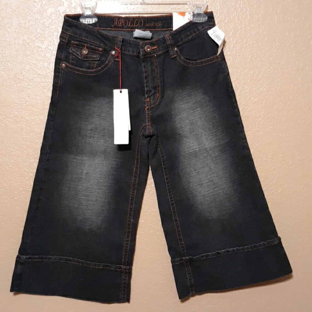 APOLLO Jeans